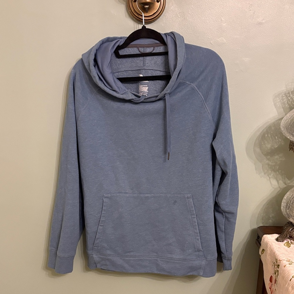 All In Motion Men’s XL Blue Lightweight Hoodie Pullover Athletic Sweatshirt
